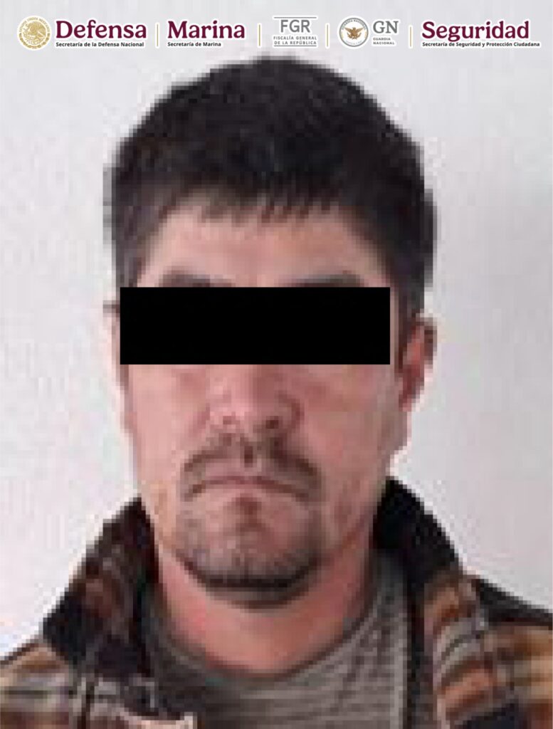 a8827fa7-483a-4c76-b0e9-2df40217c9cf-777x1024 Cateos en Nuevo León: Aseguran Armas y Detienen a Tres Personas en García