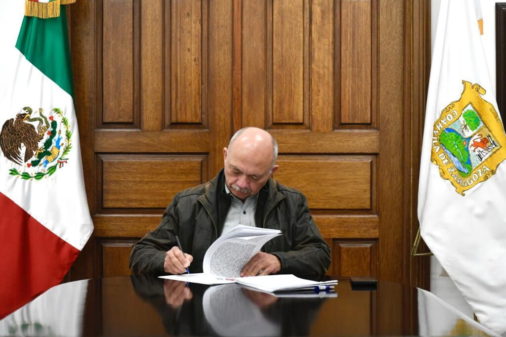 316ffcea-85a4-4e5f-ae13-f0a4ee82186b-1024x682 Gobierno de Coahuila, INE e IEC fortalecen colaboración para elecciones extraordinarias 2025