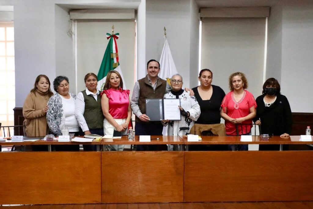af5cd6ff-8163-45aa-a59e-9832ec04ca9c-1024x682 Acuerdo Estatal Impulsa Programa Integral para Mejorar la Calidad de Vida de Familias de Personas Desaparecidas