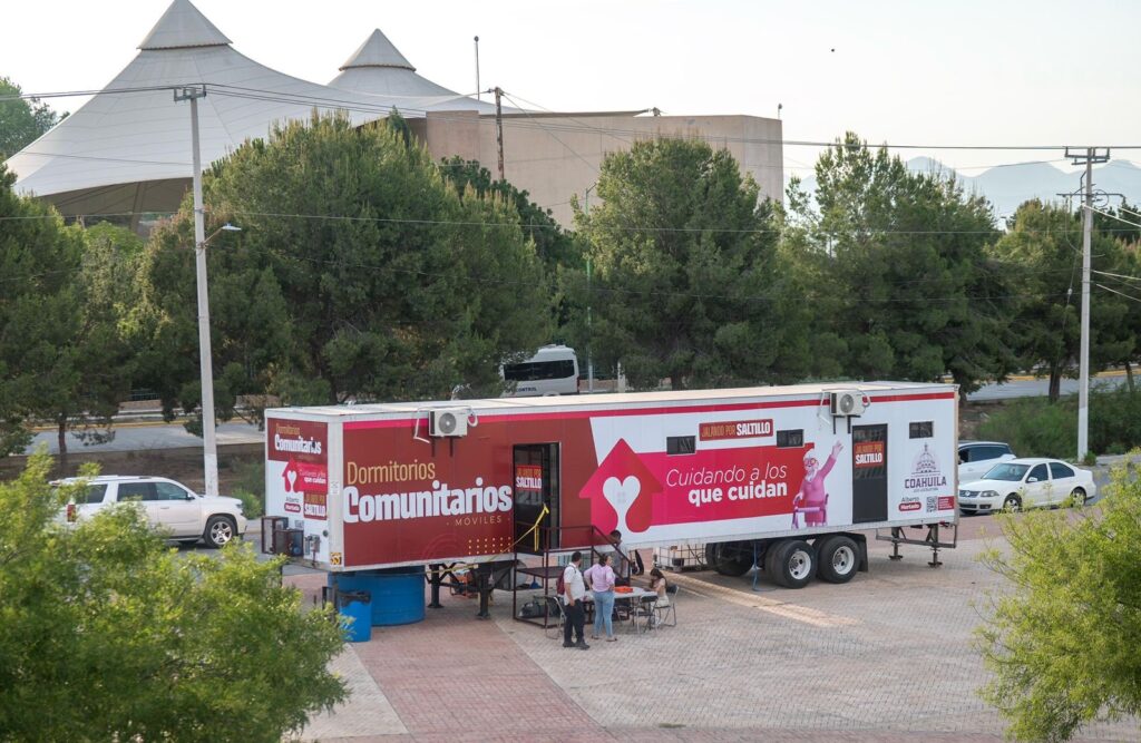 f3563c5e-a580-4580-88a3-990955ec0b24-1024x667 📰 Dignifican el descanso de familias cuidadoras con dormitorios móviles en Saltillo: ya van 200 beneficiadas