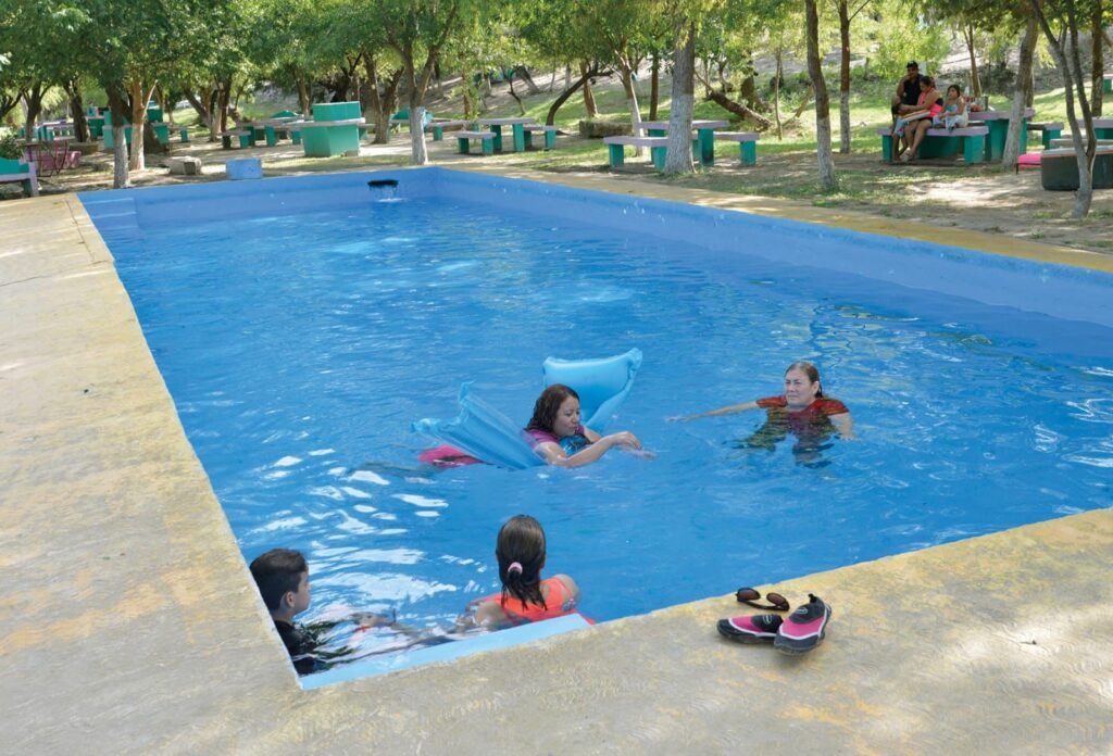 3884126e-d620-47ad-891e-706002fa55fd-1024x696 Candela, el oasis escondido del norte: aguas termales, aventura y legado histórico para este verano