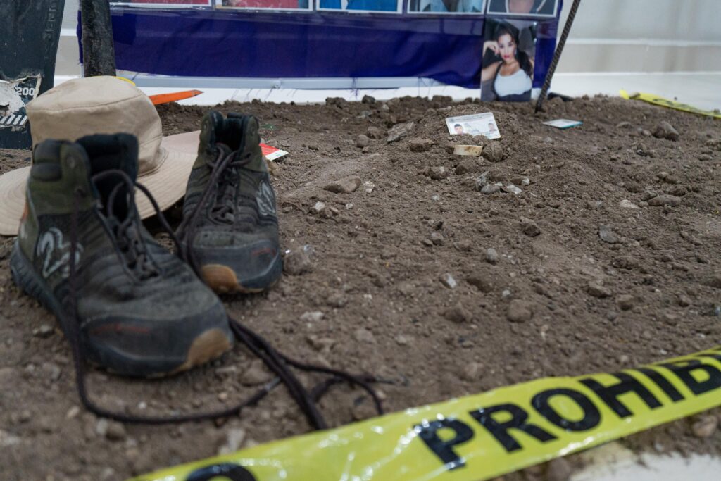 WhatsApp-Image-2025-08-29-at-3.36.26-PM-1024x683 Bordadorxs: Memoria y Resistencia en Piedras Negras ante la Crisis de más de 100 mil Desaparecidos en México